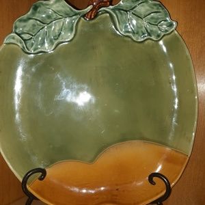 Pear platter with stand